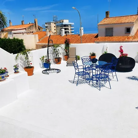 2 Bedrooms And 2 Suny Terraces Apartament