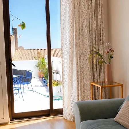 2 Bedrooms And 2 Suny Terraces